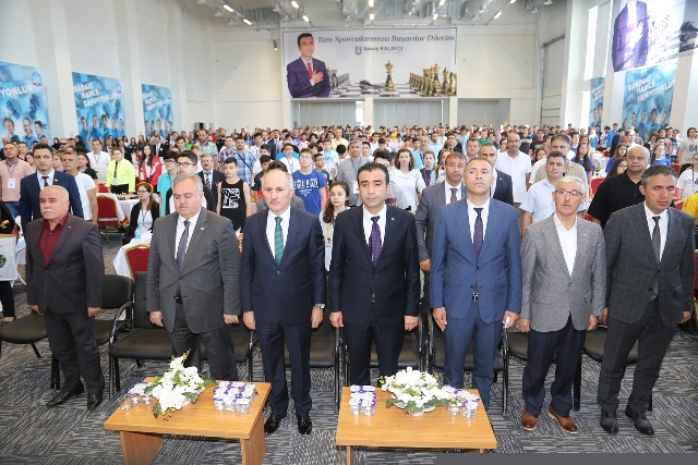 SATRANÇ ŞAMPİYONASI KARAMAN BELEDİYESİ EV SAHİPLİĞİNDE BAŞLADI