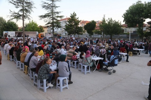 İFTAR SOFRASI ÇELTEK MAHALLESİ’NDE KURULDU