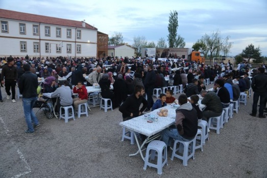 İFTAR SOFRASI ATATÜRK MAHALLESİ’NE KURULDU