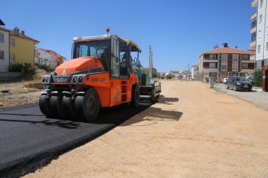 ASFALT VE YOL BAKIM ÇALIŞMALARI TAM GAZ DEVAM EDİYOR