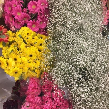 Kadınlar Gününe Özel Çiçekler Mustafa Flowers'ta