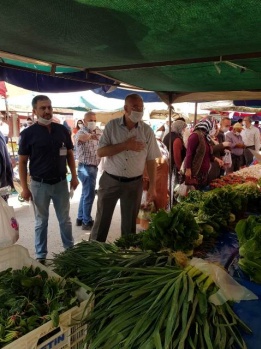 ABİDİN ÇAĞLAYAN PAZAR MÜŞTERİ VE ESNAFINI DA YALNIZ BIRAKMADI