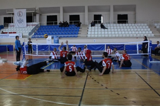 OTURARAK VOLEYBOL