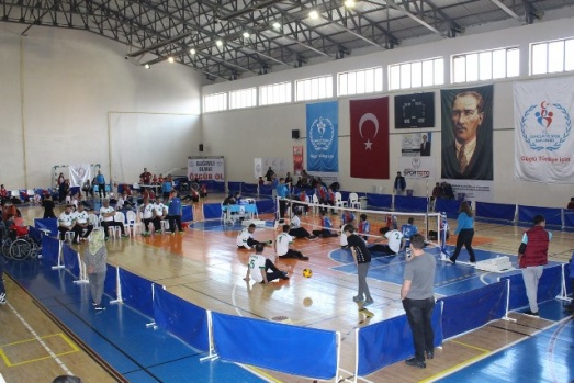 OTURARAK VOLEYBOL