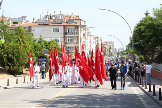 19 MAYIS COŞKUYLA KUTLANDI