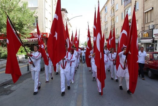 19 MAYIS COŞKUYLA KUTLANDI