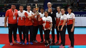 OTURARAK VOLEYBOL’DA İTALYA BİLETİ KARAMAN’IN