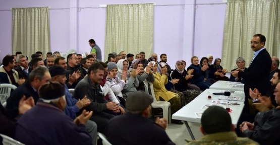 Başkan Cahan köy köy gezerek “Evet” kararının önemini anlatıyor