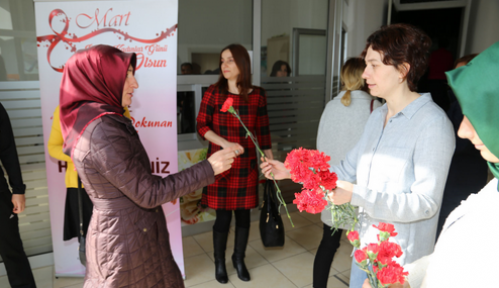 Karaman'da tüm hanımların Kadınlar Günü kutlandı