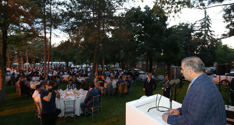 Yabancı öğrencilere iftar verildi