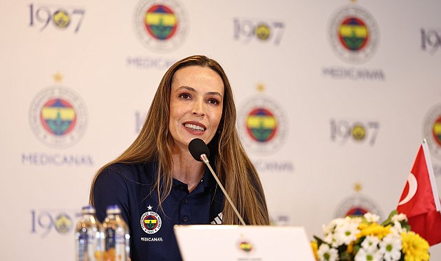 1907 Fenerbahçe Derneği, Fenerbahçe Kadın Voleybol Takımının forma önü sponsoru oldu