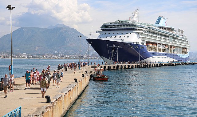 Alanya'da kruvaziyer turizmi, pandemi çöküşünden sonra 4 yılda toparlandı