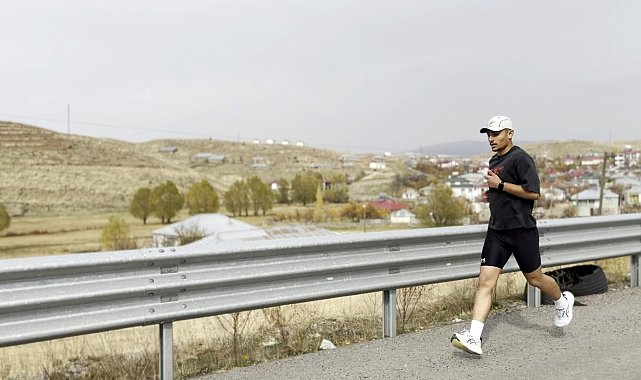 Amerikalı sporcuyu örnek alıp kilometrelerce koşuyor; hedefi Türkiye'yi temsil etmek