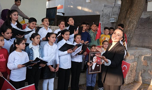 Anadolu'ya operayı sevdiren Ceylan öğretmenden Atatürk'e özel beste