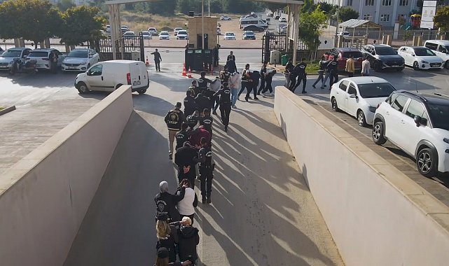 Antalya'da erkek müşteriye fahiş hesap tuzağına 16 tutuklama