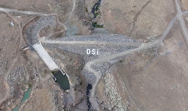 Bakan Yumaklı: Ağrı Taşlıçay Derecek Barajı'nda su tutulmaya başladı
