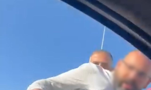 Bursa'da 'yol verme' tartışması kamerada