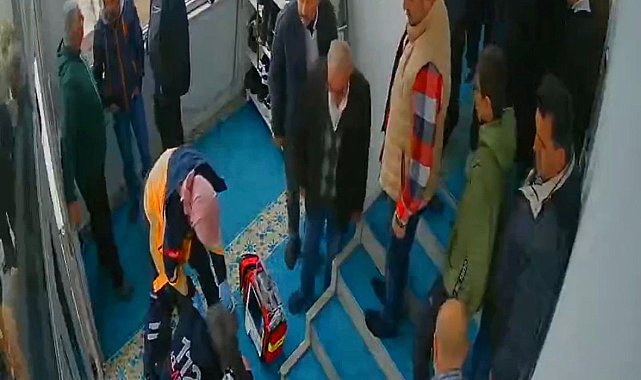 Camide kalp krizi geçirdi; o anlar kamerada