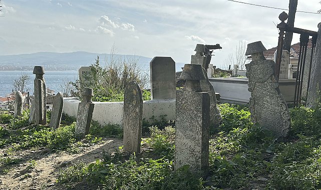 Çanakkale'de tarihi alanda bulunan 829 mezar taşı ve 67 kitabe kayıt altında