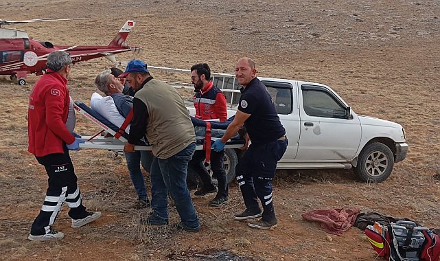 Dağlık alanda kalp krizi geçiren çoban, hava ambulansıyla kurtarıldı