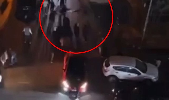 Diyarbakır'da düğün salonu önünde davetliler arasında silahlı kavga kamerada: 1 ölü, 3 yaralı