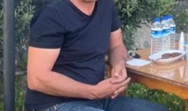 Evinde, tartıştığı kişiyi baltayla öldürdü