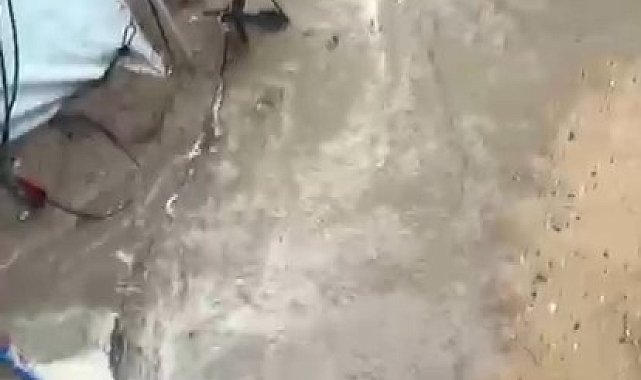 Gazze'de şiddetli yağış nedeniyle çadırlar su altında kaldı