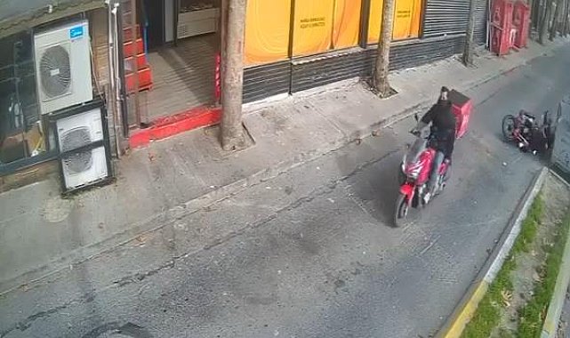 İstanbul - Avcılar'da motosiklet kazası kamerada