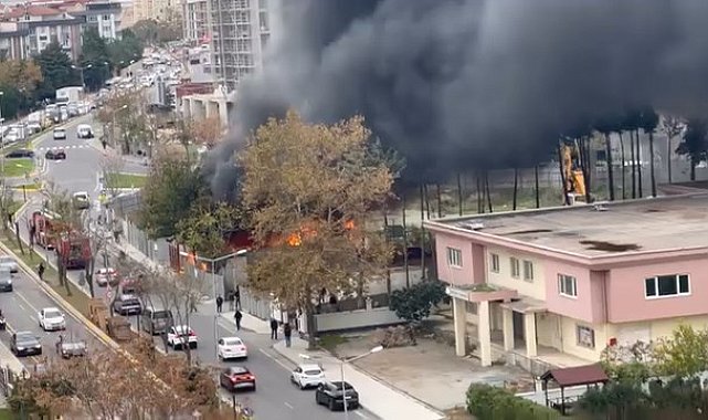 İstanbul- Beylikdüzü'nde depoda çıkan yangın söndürüldü