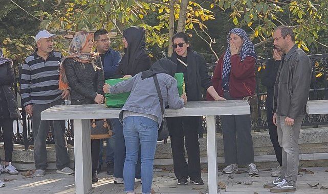 İstanbul- Büyükçekmece'de trafik kazasında hayatını kaybeden Kaan bebek toprağa verildi