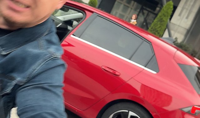 İstanbul - Kağıthane'de trafikte tartıştığı sürücünün kapısını açmak istedi, otomobil ilerleyince yere düştü
