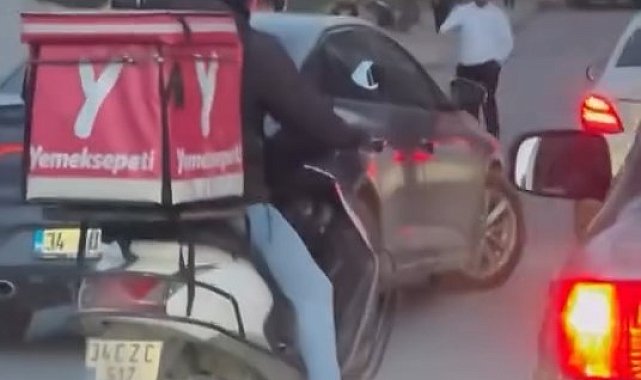 İstanbul - Sancaktepe'de yol verme kavgası kamerada