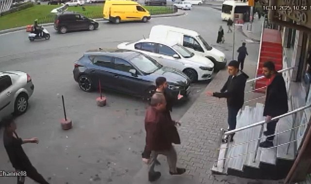 İstanbul - Sultangazi'de iş yerini su bastı; musluğu açık unutmakla suçlanan stajyerin babası bıçakla saldırdı