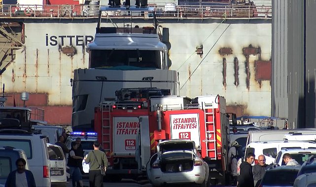 İstanbul - Tuzla'da yat üretimi yapan iş yerinde çıkan yangını itfaiye söndürdü