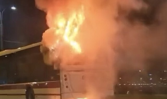 İzmir'de belediye otobüsünde yangın