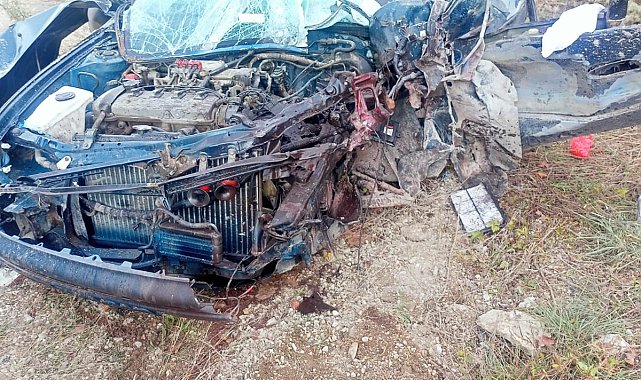 Kamyon ile otomobil çarpıştı: 1 ölü 1 yaralı