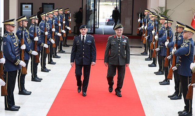 Kara Kuvvetleri Komutanı Orgeneral Tokel, Kosova'yı ziyaret etti