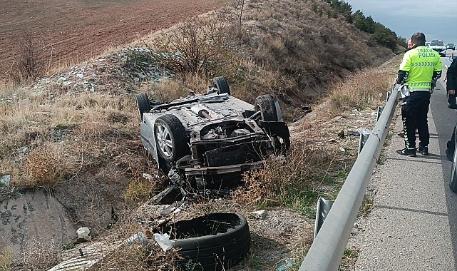 Kırıkkale'de iki otomobil çarpıştı; 7 yaralı
