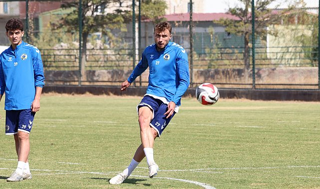 Menemen FK'da 3 oyuncu kadro dışı