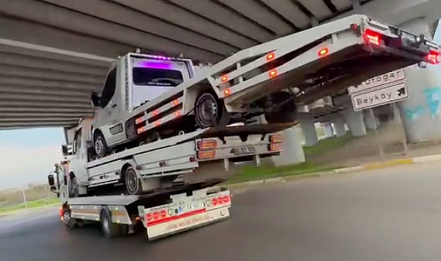 Oto kurtarıcıları üst üste dizip trafikte ilerledi