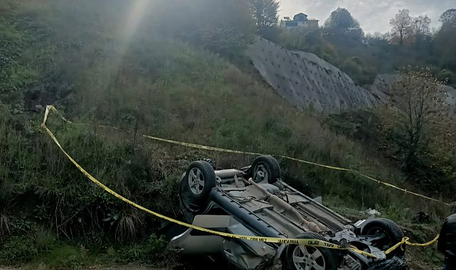 Otomobil, uçuruma devrildi: 1 ölü, 3 yaralı