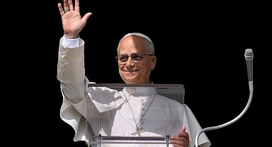 Papa, Hollywood yıldızlarını ağırladı