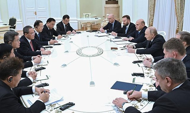 Rusya Devlet Başkanı Putin, Çin Başbakanı Li ile görüştü