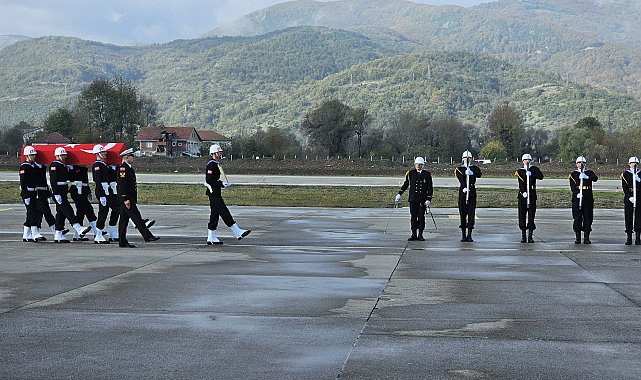Şehit Astsubay Kıdemli Başçavuş Özcan'ın cenazesi memleketi Karabük'te