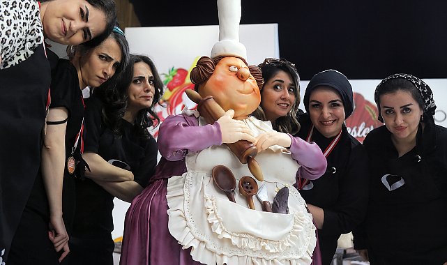 Şeker hamurundan 150 kiloluk heykel