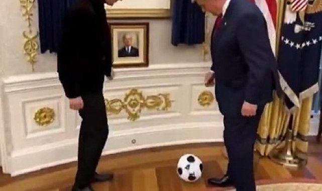 Trump'tan, Ronaldo ile Beyaz Saray'da futbol paylaşımı