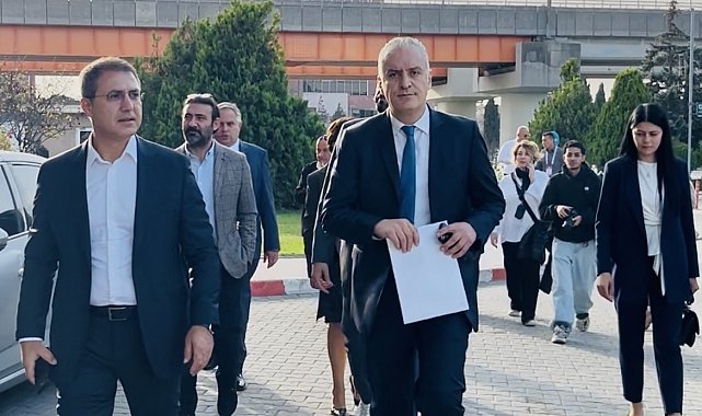 TÜRSAB seçimlerinde Hacıalioğlu'ndan 'gereksiz masraf' protestosu