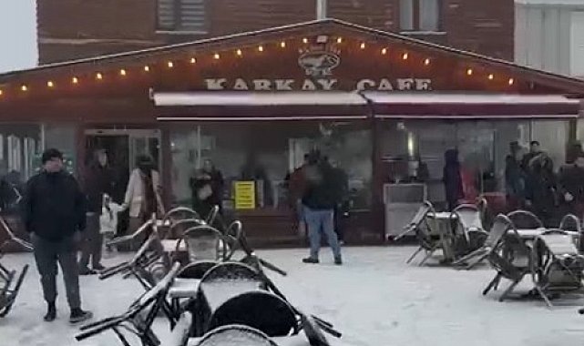 Uludağ'da kar yağışı sürüyor