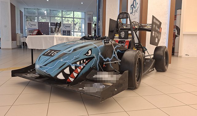 Üniversitelilerin ürettiği elektrikli yarış aracı, 100 kilometreye 3,6 saniyede çıkıyor