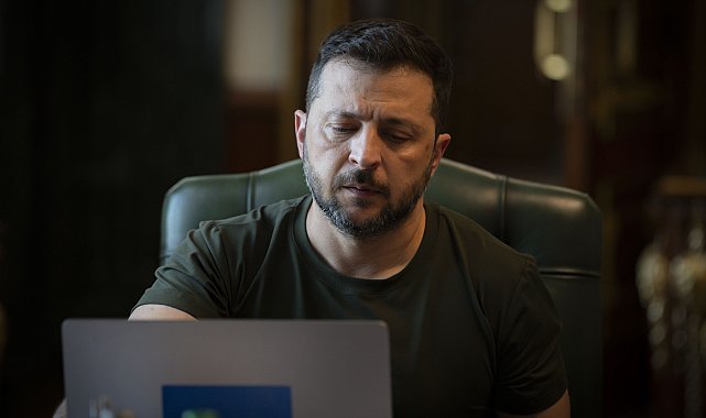 Zelenskiy: Heyetimiz, İsviçre'de ABD, Almanya, Fransa ve İngiltere temsilcileriyle çalışacak